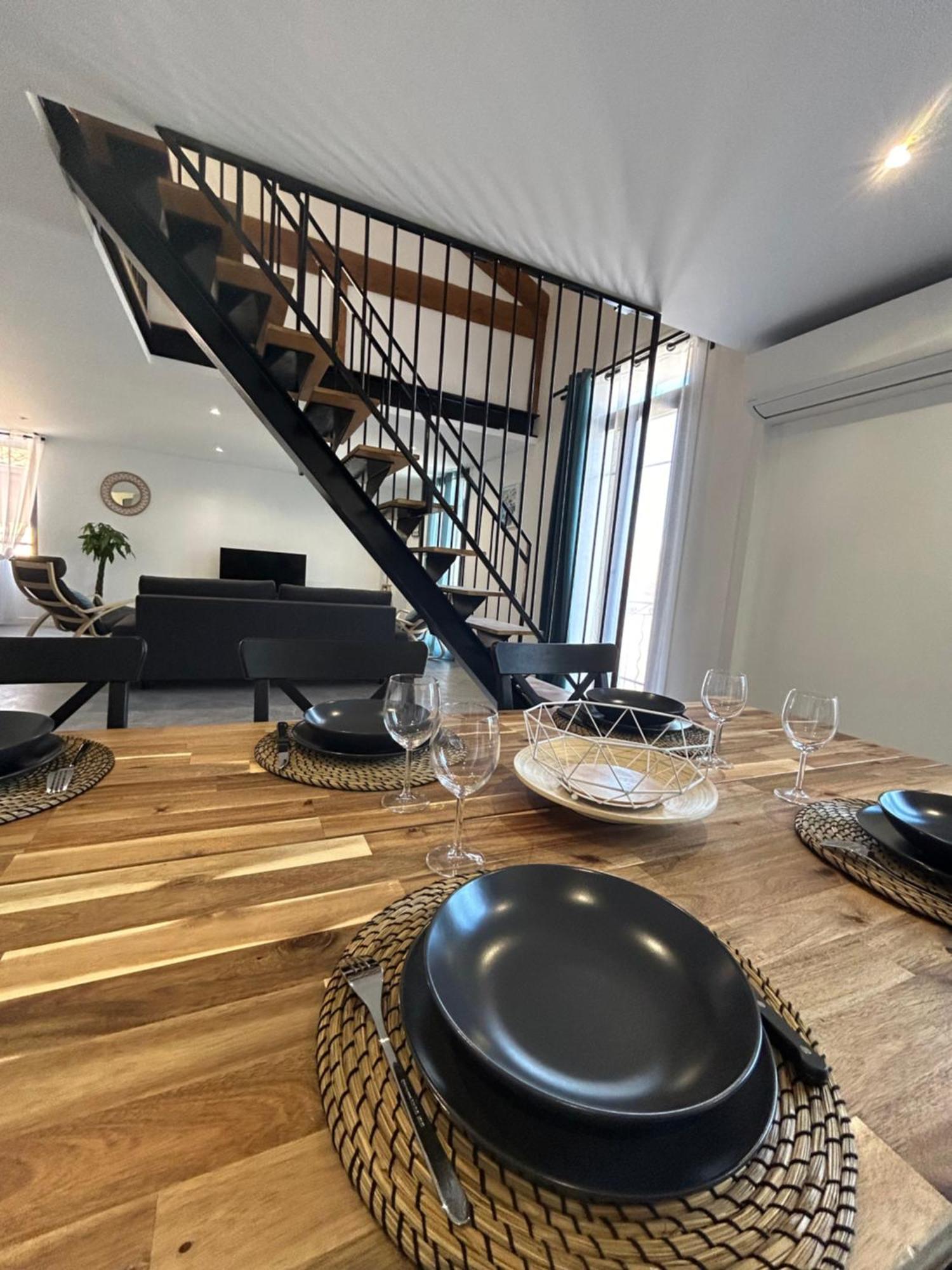 Residence "A Torbia" , 4 Appartements De 2 A 6 Personnes La Turbie Rum bild