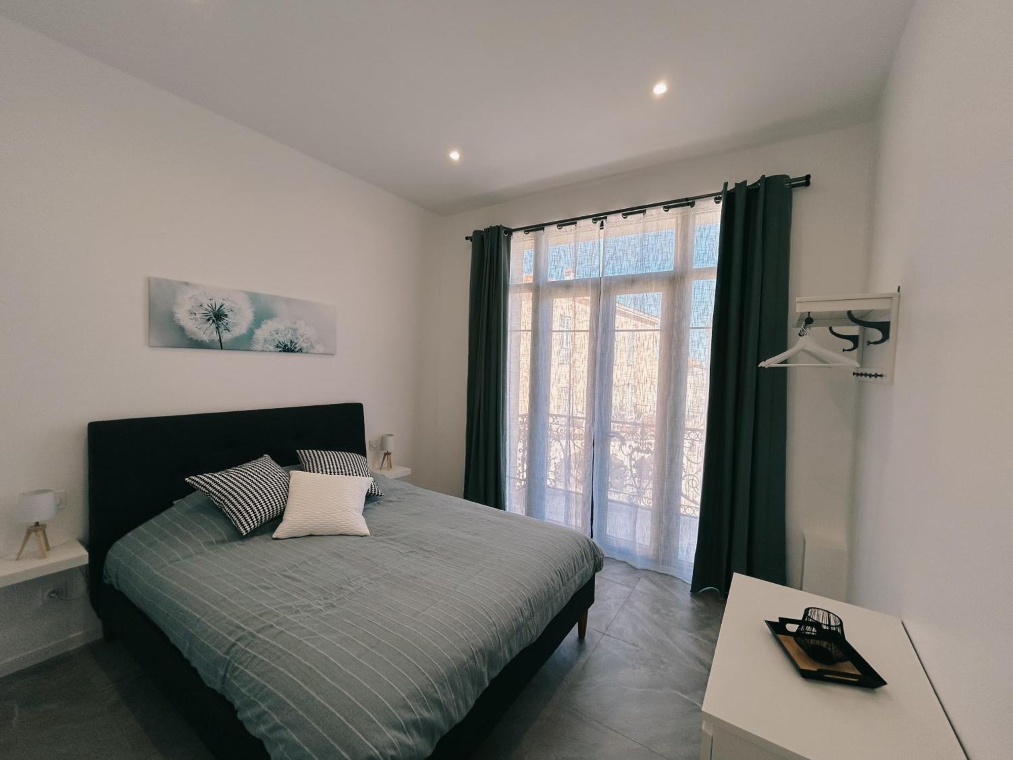 Residence "A Torbia" , 4 Appartements De 2 A 6 Personnes La Turbie Rum bild