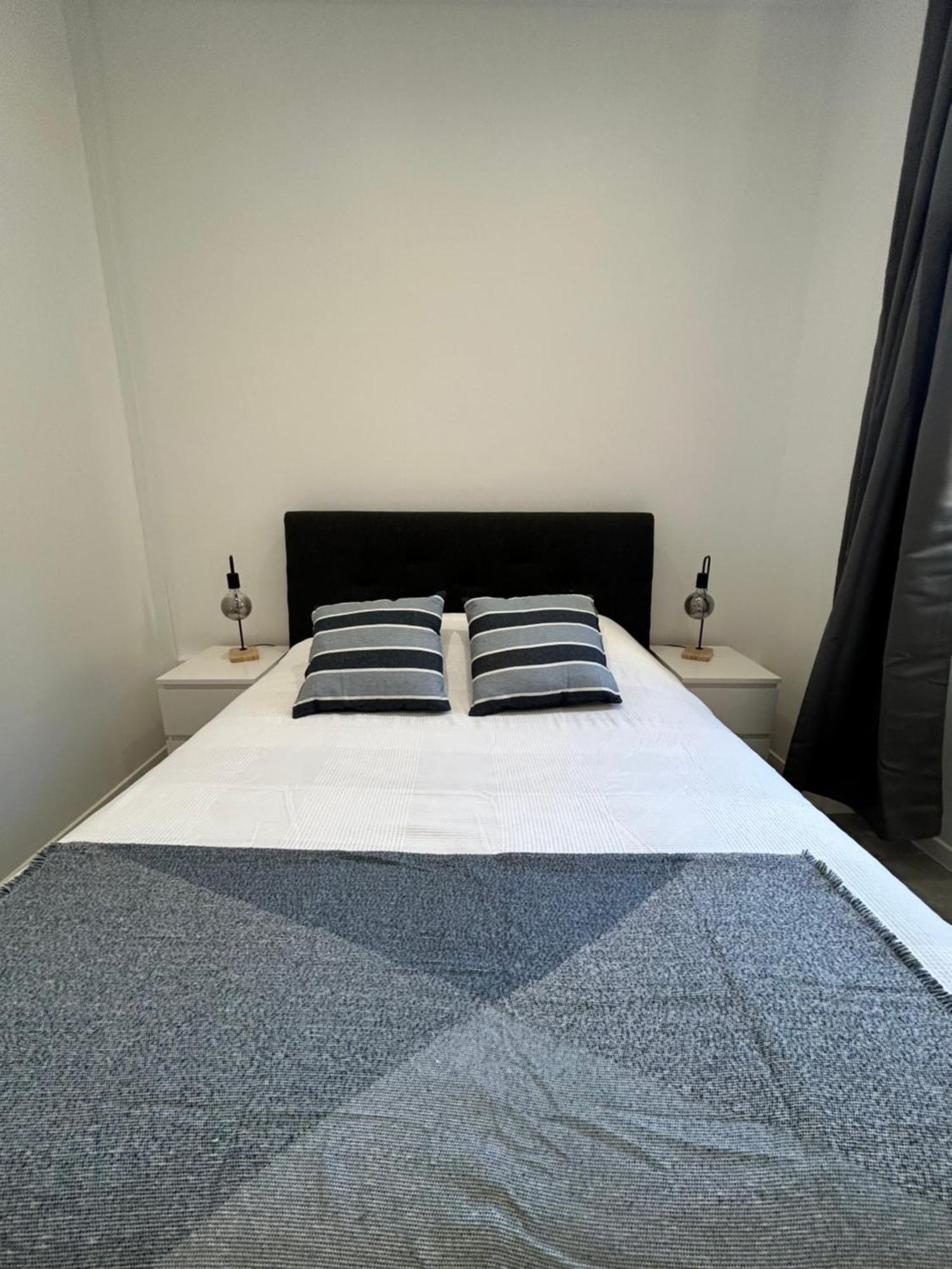 Residence "A Torbia" , 4 Appartements De 2 A 6 Personnes La Turbie Rum bild