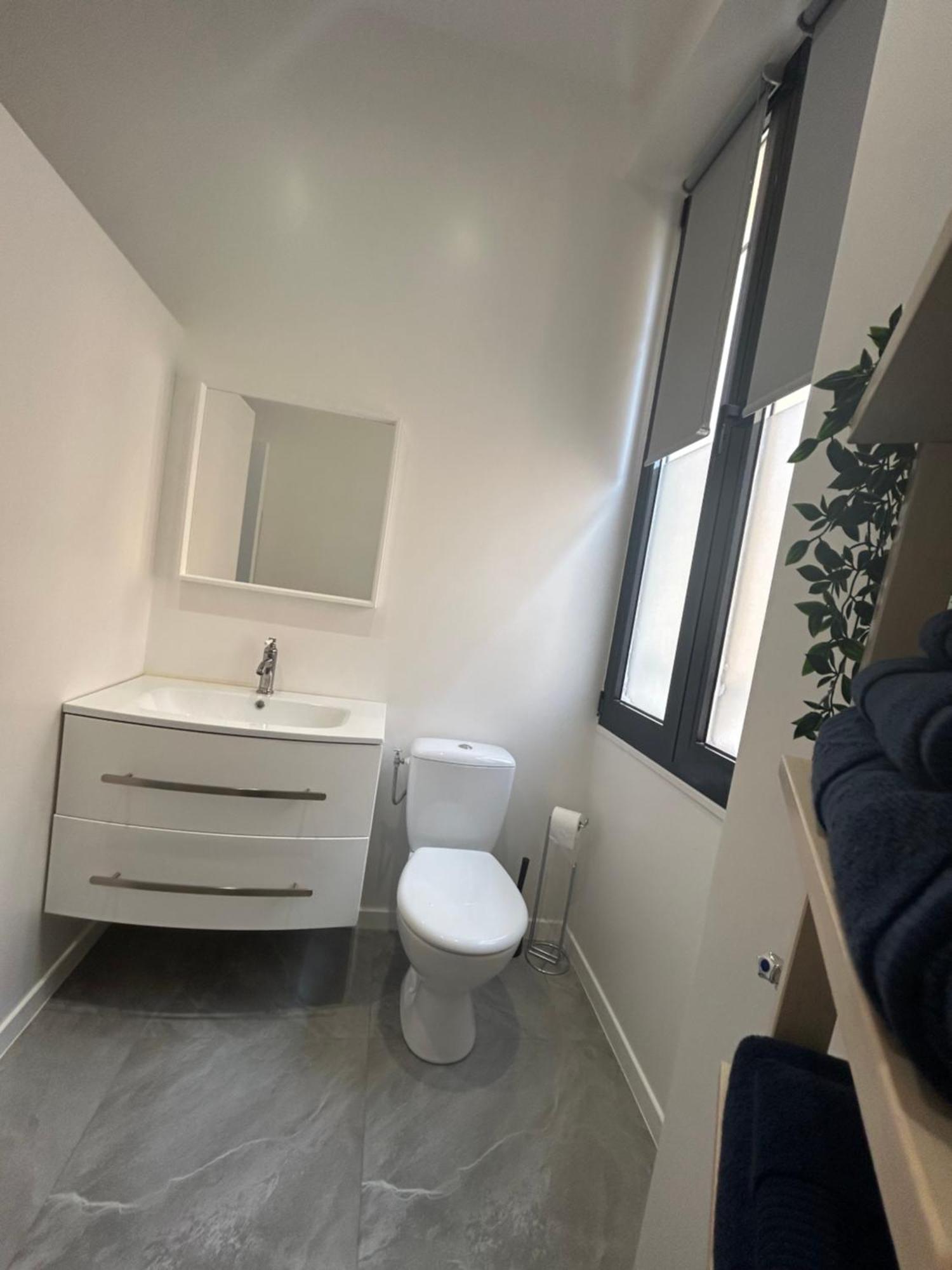 Residence "A Torbia" , 4 Appartements De 2 A 6 Personnes La Turbie Rum bild