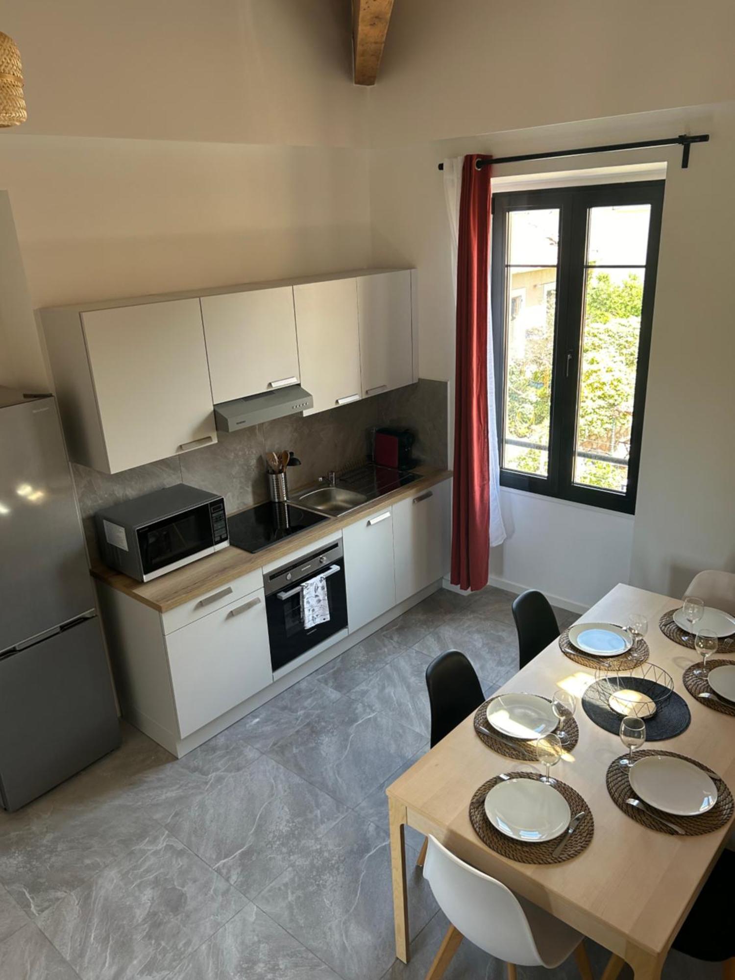 Residence "A Torbia" , 4 Appartements De 2 A 6 Personnes La Turbie Rum bild