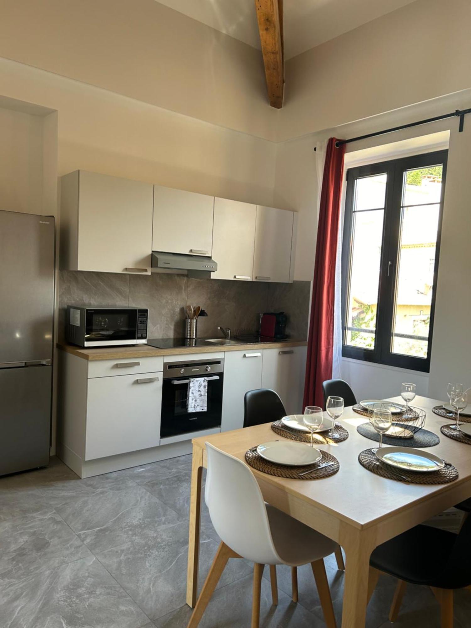 Residence "A Torbia" , 4 Appartements De 2 A 6 Personnes La Turbie Rum bild