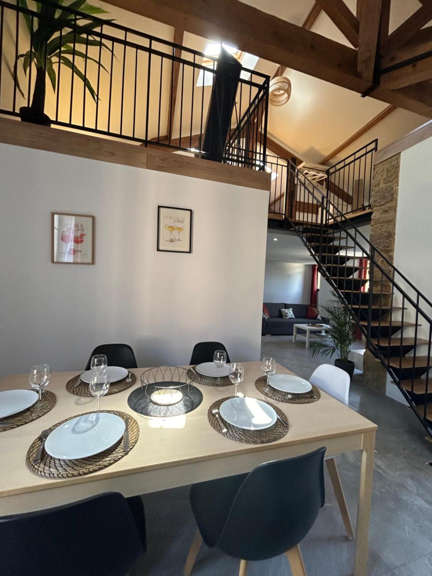 Residence "A Torbia" , 4 Appartements De 2 A 6 Personnes La Turbie Rum bild
